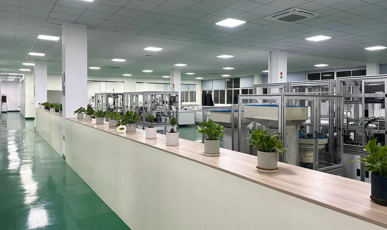 WM-220-F Semi-automatic Production Line for Single-piece Roll-cutting & Bottling of Diagnostic Test Strips Advantages